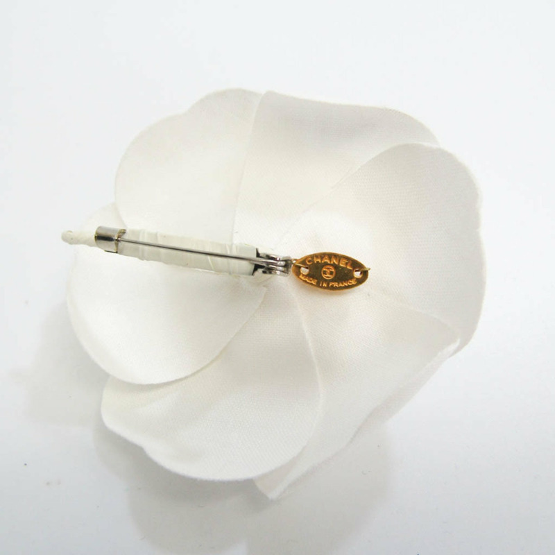 【日本直送】香奈兒山茶花金屬,緞面胸花金,銀,白-1