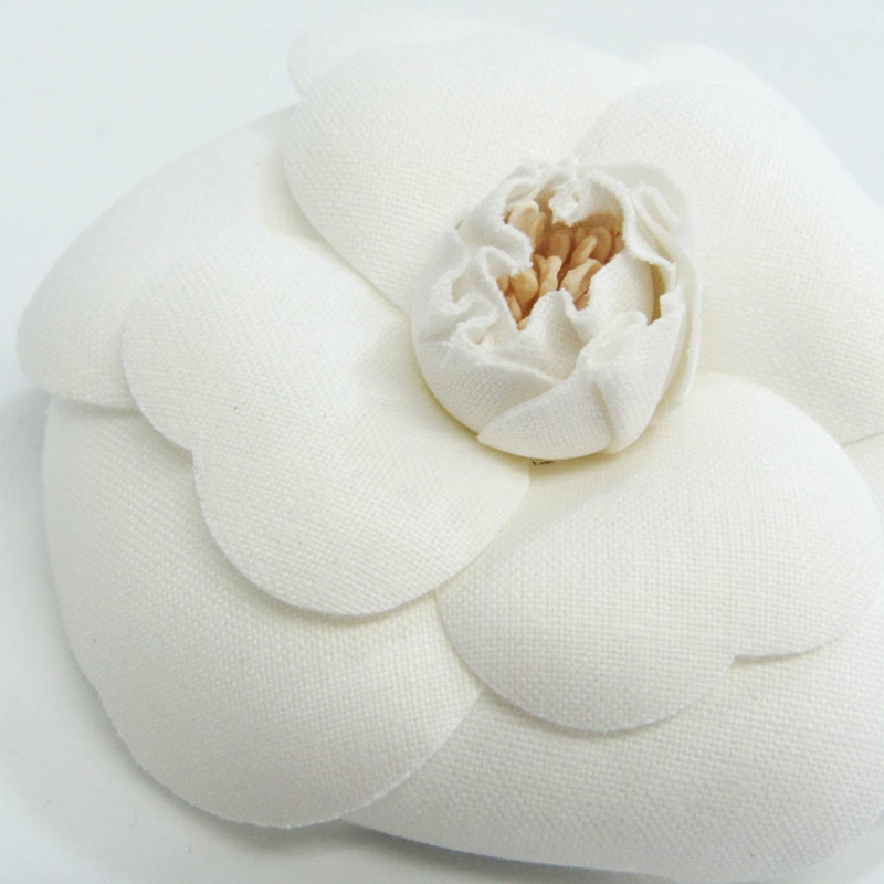 【日本直送】香奈兒山茶花金屬,緞面胸花金,銀,白-3