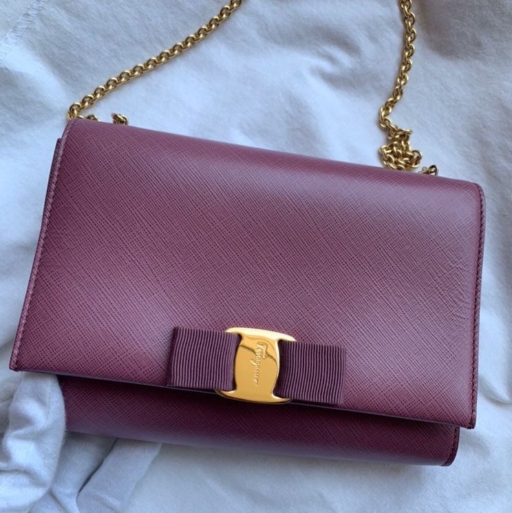 salvatore ferragamo VARA經典蝴蝶結鏈條包-0