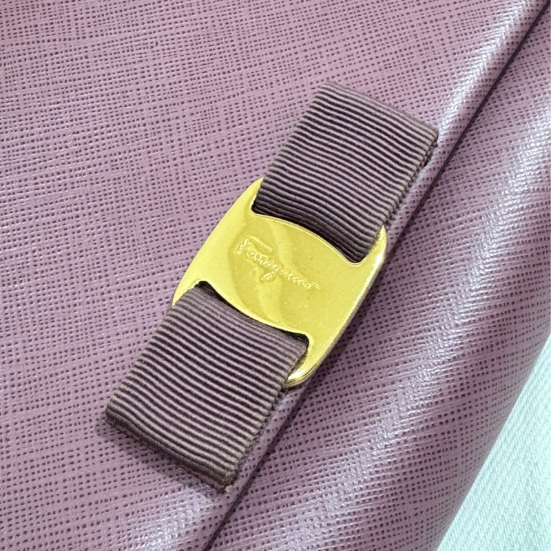 salvatore ferragamo VARA經典蝴蝶結鏈條包-18