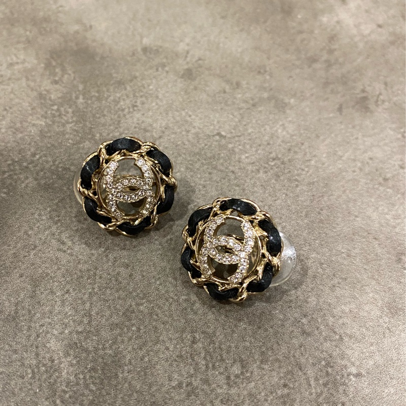 Chanel 皮穿鍊耳夾 香奈兒夾式耳環-1