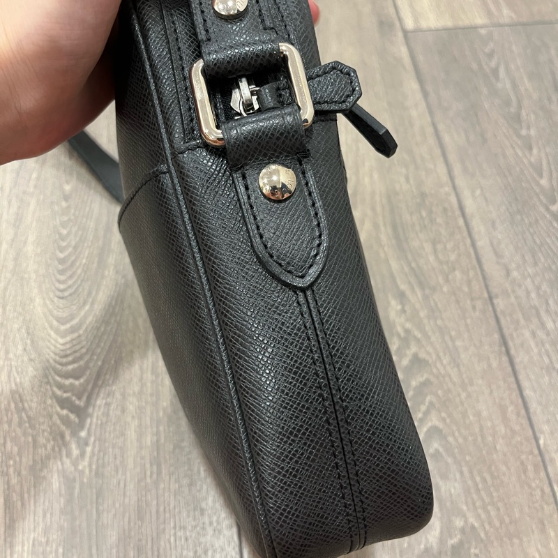 LV Taiga 全皮革相機包/斜背包-4