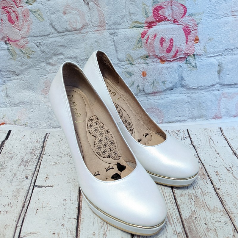 免運近全新/diana高跟鞋尺碼23.5/珍珠白/百搭/上班鞋/婚鞋-2