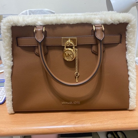 Michael kors 經典鎖頭包（附華泰購買證明）