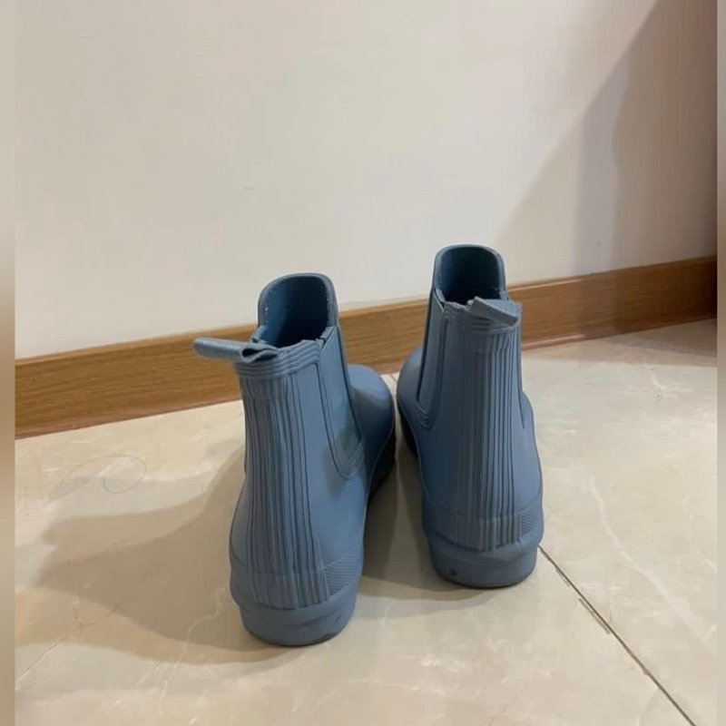 HUNTER 梅雨季必備 二手水藍色低筒雨靴 38 (UK5、US7) 正品-1