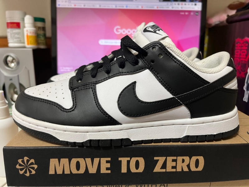 女款Nike Dunk 低筒 Next Nature 環保熊貓-1