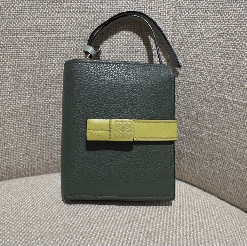 Loewe 柔軟粒面小牛皮小型拉鍊皮夾-2