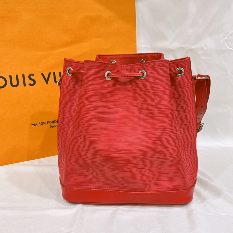 LOUIS VUITTON LV 紅色EPI水波紋 中款水桶包/肩背包/斜背包-1