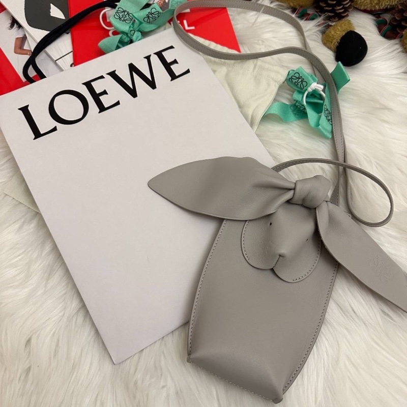 Loewe專櫃正品 2023兔年兔包手機包-1