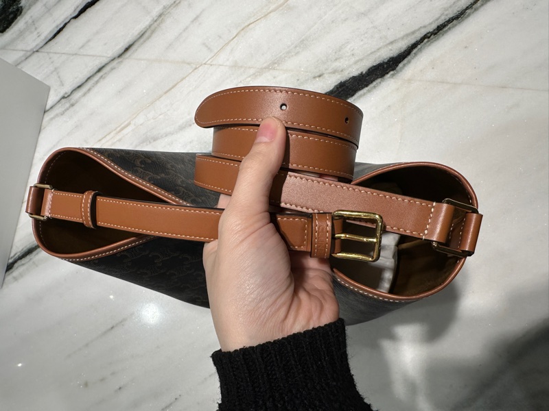 Celine 水桶包 中款 經典老花-4