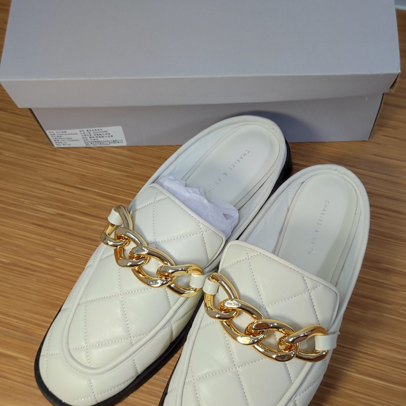 ❤️‍🔥最後出清即將下架❤️‍🔥Charles & Keith菱格紋鍊條穆勒鞋/石灰白41碼-1