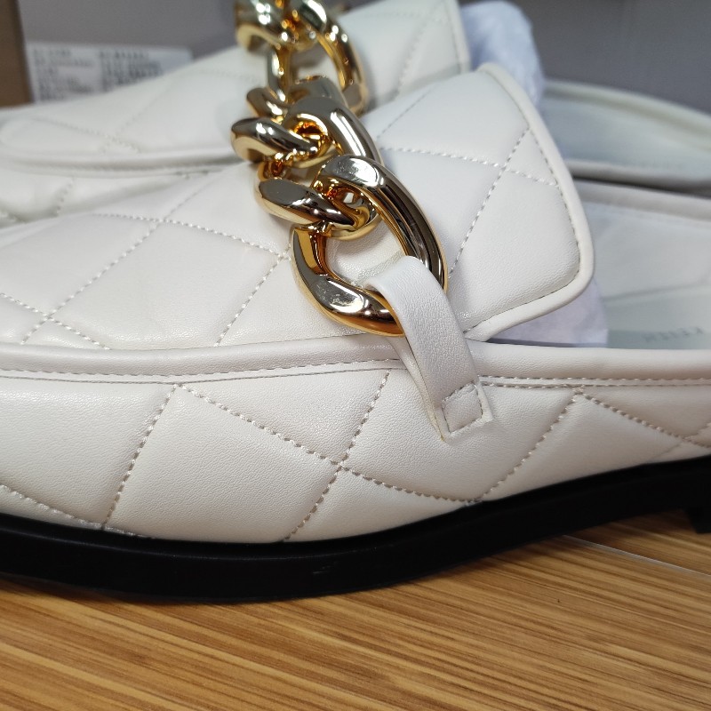 ❤️‍🔥最後出清即將下架❤️‍🔥Charles & Keith菱格紋鍊條穆勒鞋/石灰白41碼-3