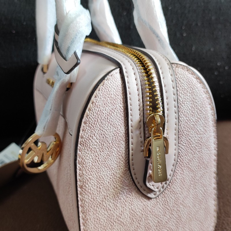 全新MICHAEL KORS粉色滿版老花迷你波士頓包/20公分正品現貨-5