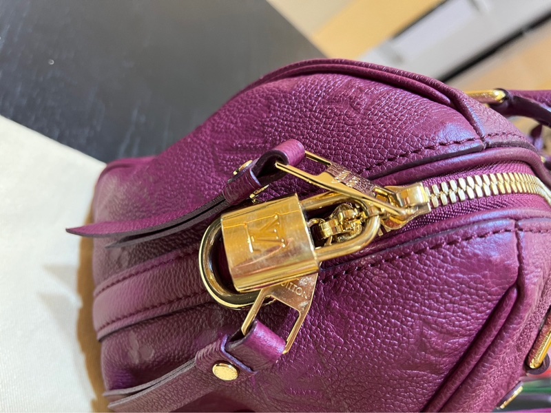 LV SPEEDY 25 酒紅色牛皮壓紋 波士頓包-3