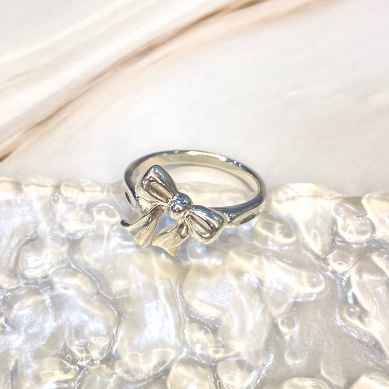 Tiffany & Co.蝴蝶結戒指-0