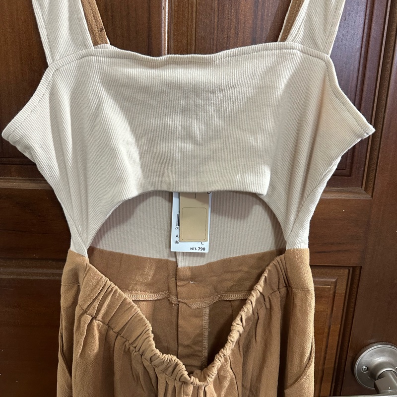 Air space✨全新 拼接方領排扣腰鏤空背心連身褲！-6