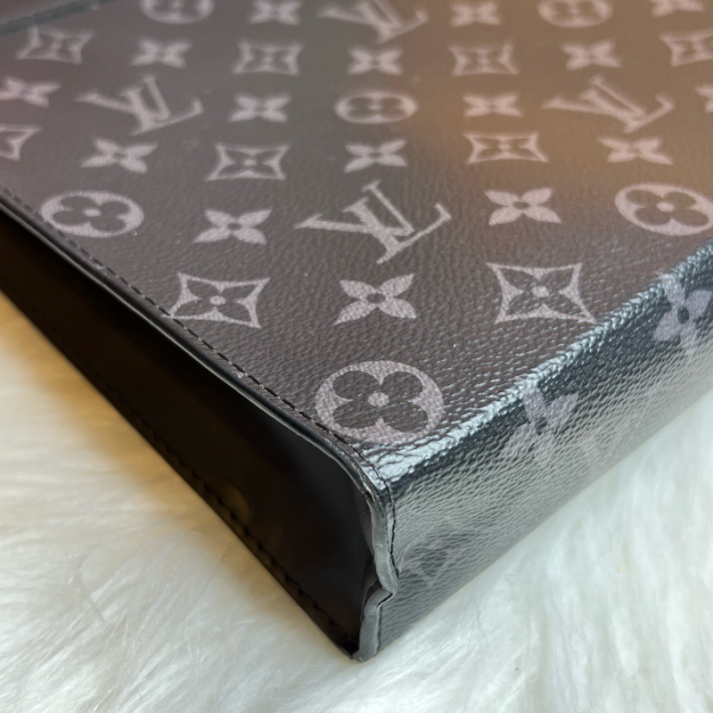 LV POCHETTE VOYAGE MM 黑老花 手拿包-3