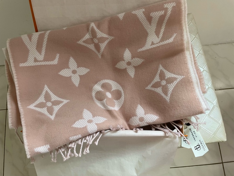 折扣價》正品全新現貨 M77854-LV滿版雙面圍巾(玫粉、100%羊毛)-5