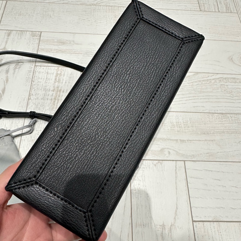 CHARLES & KEITH 鍊條掀蓋斜背包-黑色-4