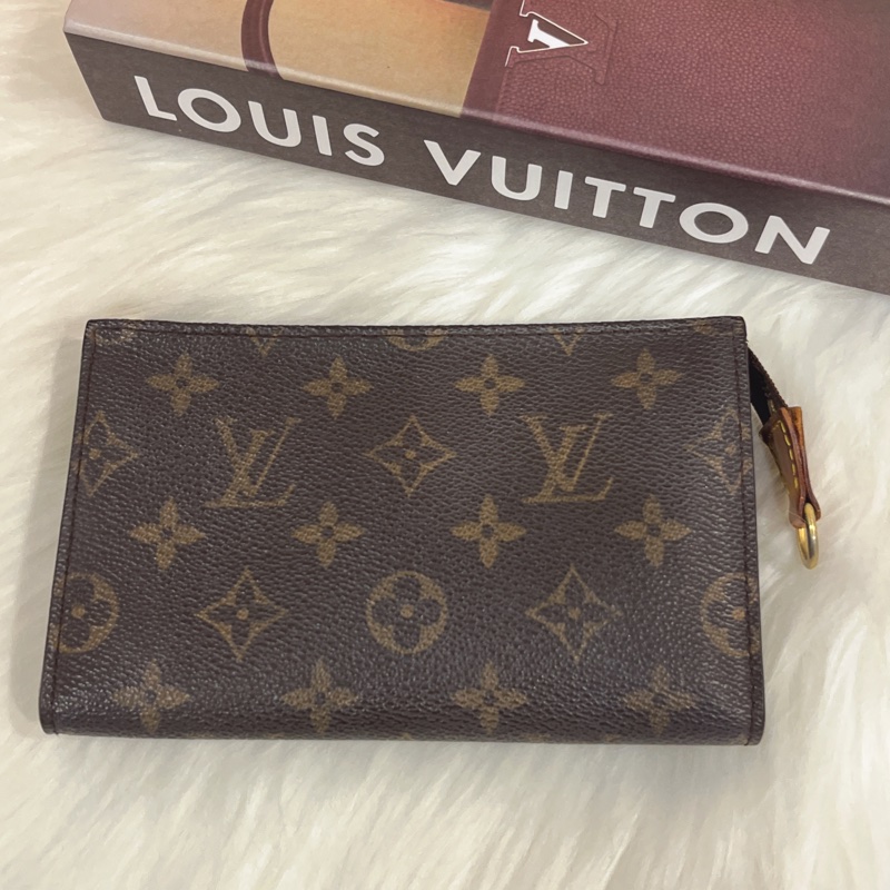 Louis Vuitton LV 老花字紋小化妝包/手拿包-0