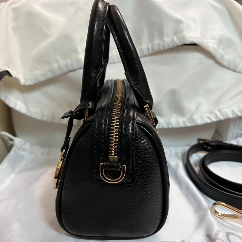 Michael Kors 黑色牛皮mini波士頓包-3