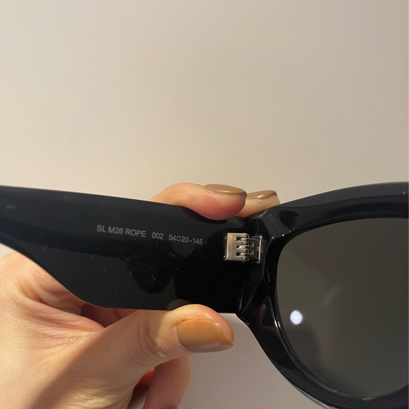 YSL 質感墨鏡大logo 附眼鏡盒及眼鏡布-9