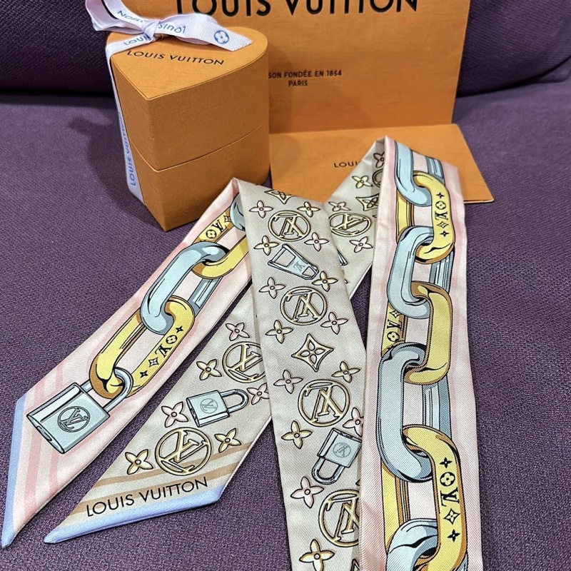 全新 LV 絲巾❤️-4
