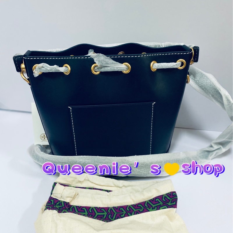 Tory Burch 專櫃款光滑牛皮束口中號水桶包-7