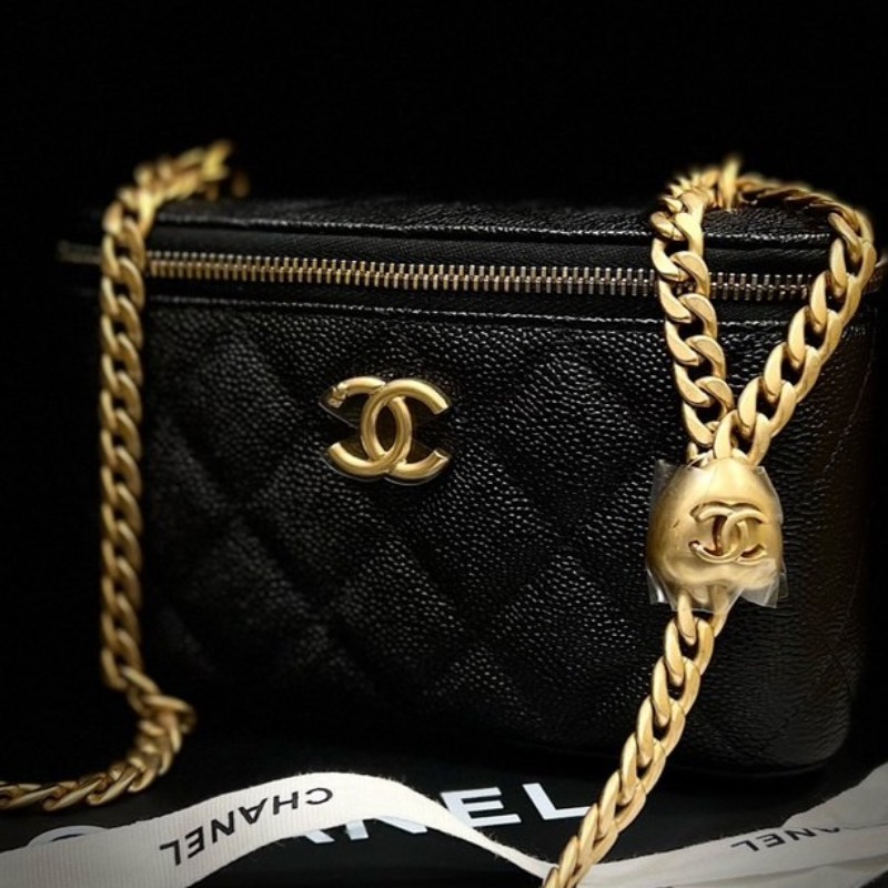 全新 Chanel 愛心長盒子包包-3