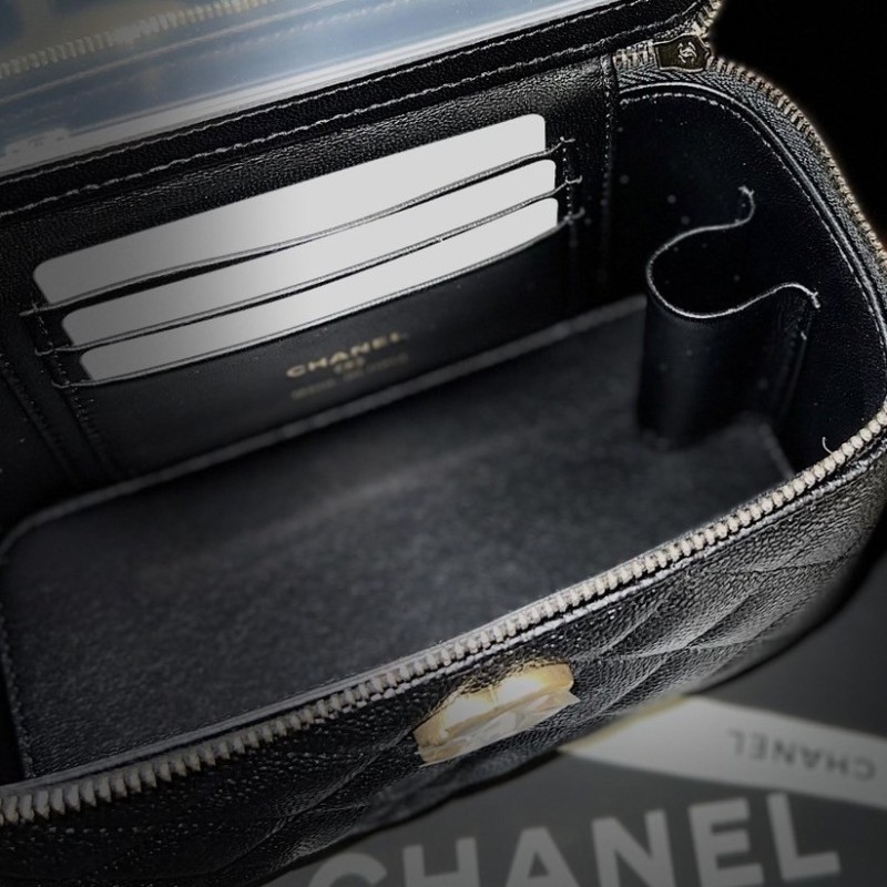 全新 Chanel 愛心長盒子包包-5