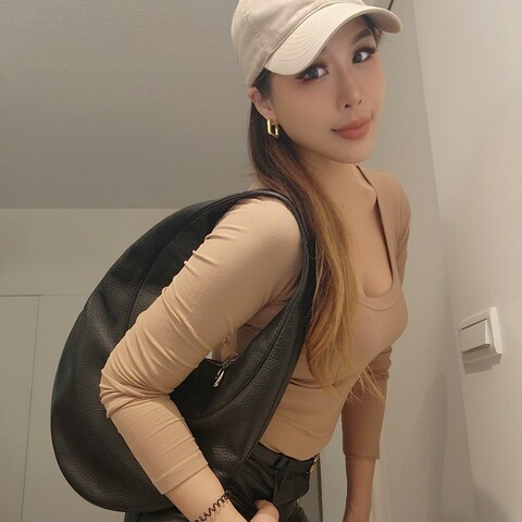 限時甜價/日本美品／BVLGARI寶格麗黑色造型肩下包