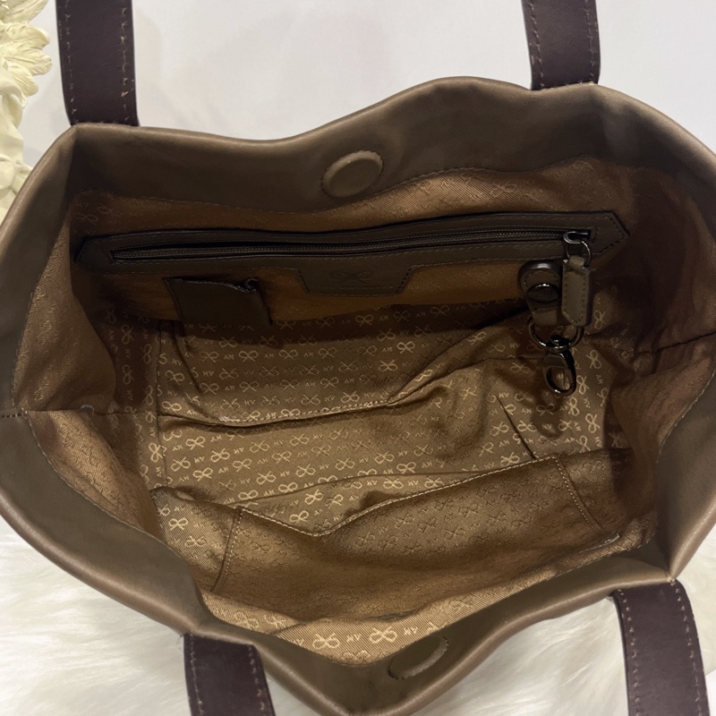 Anya Hindmarch 洞洞手提包-9