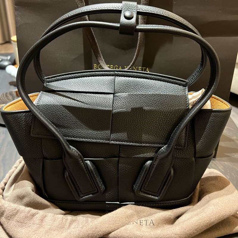 BV Bottega Veneta Mini Arco包包-0