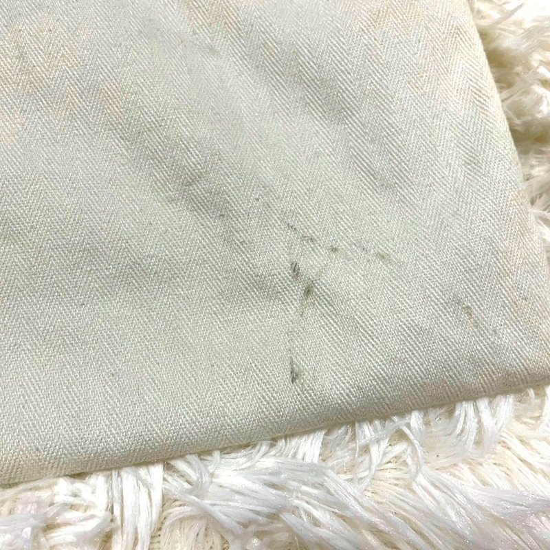 ❰LOEWE❱ Avenue 小牛皮雕花LOGO斜背/側背包(寶藍色)-3