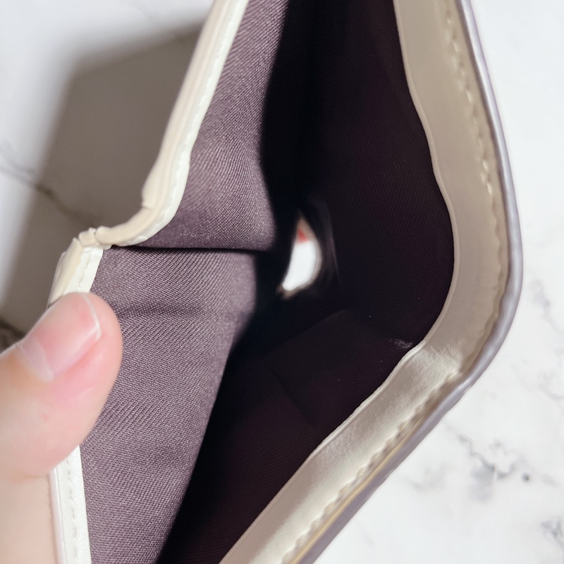 Coach 三折防刮皮拼接真皮短夾-6