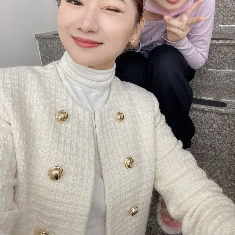 ❤️ZARA-小香風金色鈕扣紋理西裝外套M號（白）-7