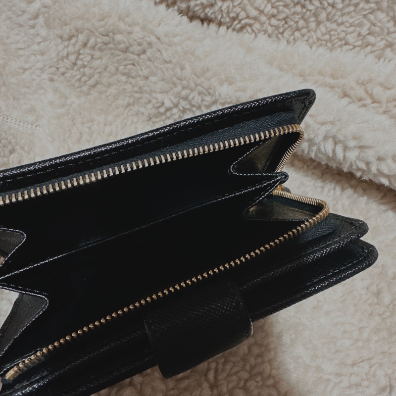 Prada 中夾 皮夾 十字壓紋牛皮 9成新-6