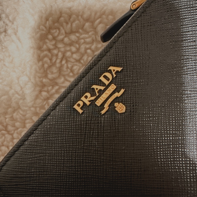 Prada 中夾 皮夾 十字壓紋牛皮 9成新-9