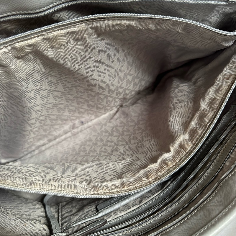 MK大象灰托特包-17