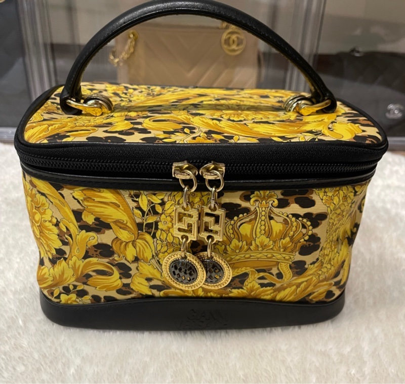 珍藏美品❤️VERSACE 豹紋 太陽頭 手提箱包 斜背化妝包 絕版珍品-0