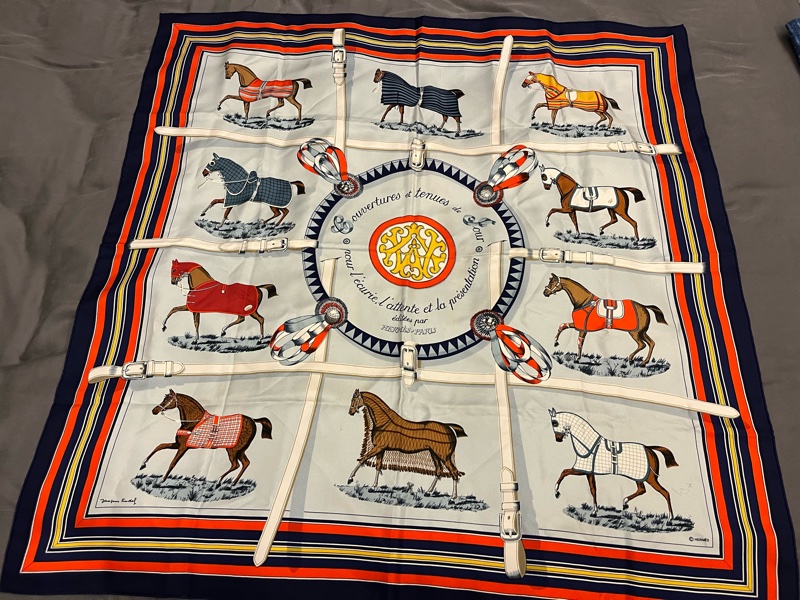 Hermes愛馬仕90公分絲巾.十匹馬圖案.二手-0