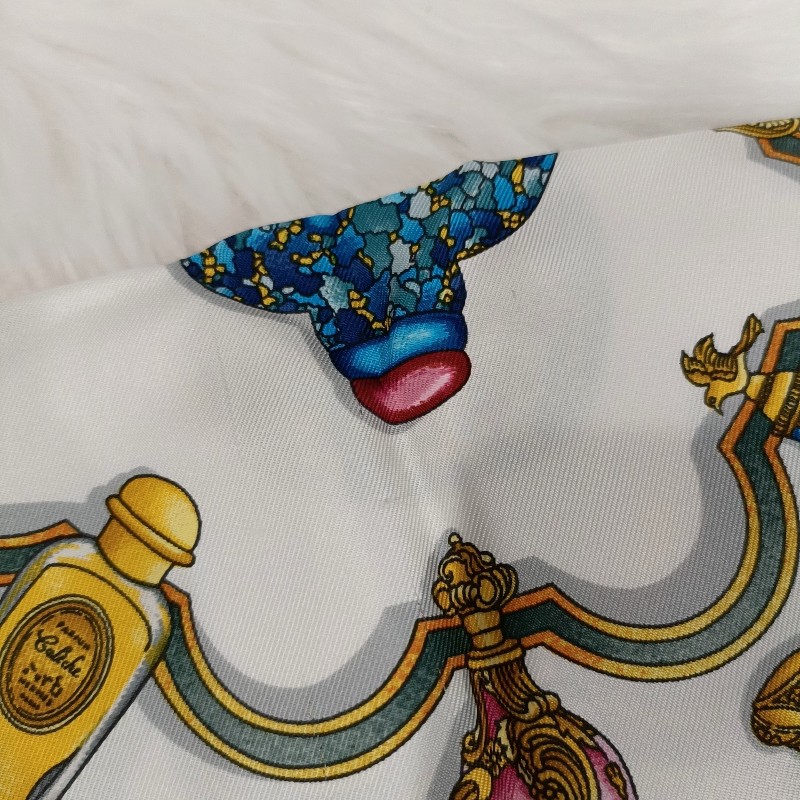 HERMES 愛馬仕 粉色香水方巾/絲巾-3