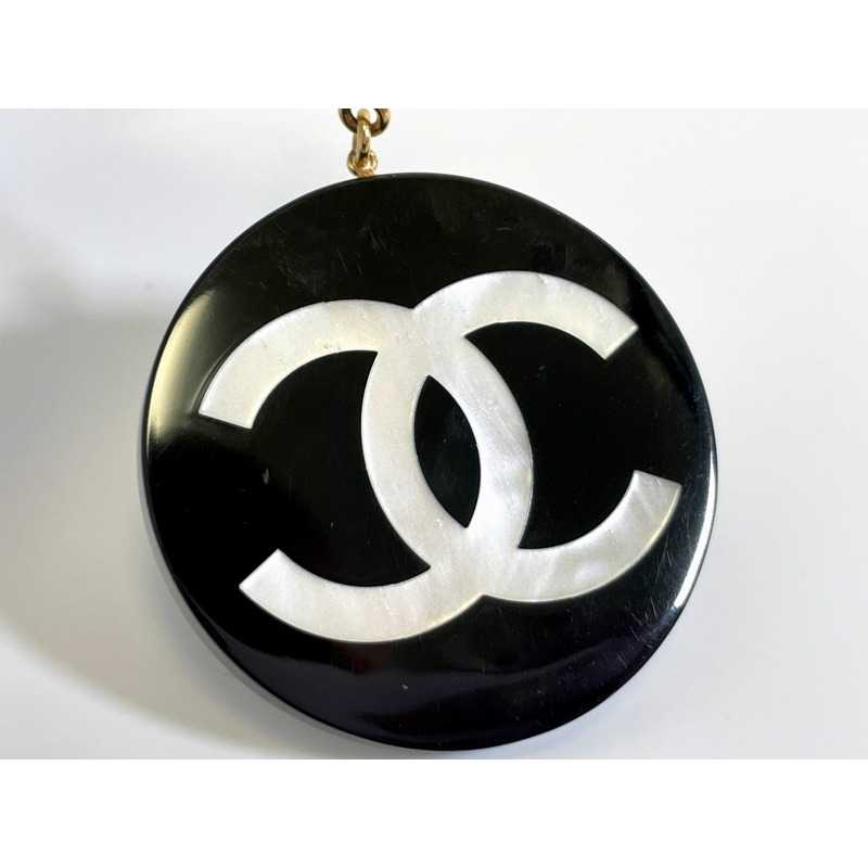 正品香奈兒 CHANEL 03A 此處標記魅力包魅力鑰匙扣塑料鍍金黑色白色配件首飾二手-2