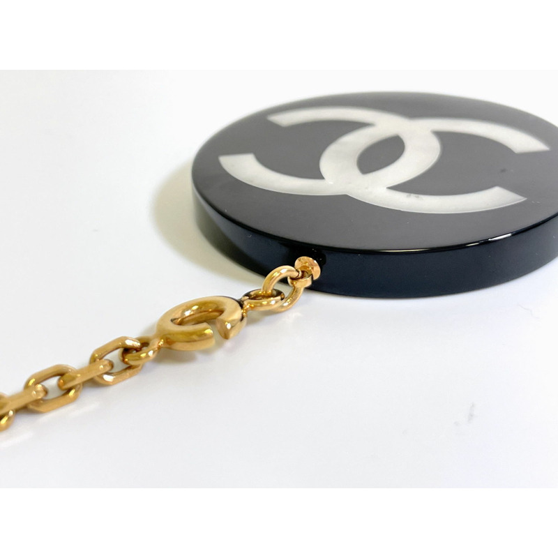 正品香奈兒 CHANEL 03A 此處標記魅力包魅力鑰匙扣塑料鍍金黑色白色配件首飾二手-5