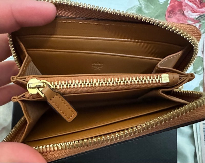 MCM Aren Visetos Original 拉鏈錢包-10