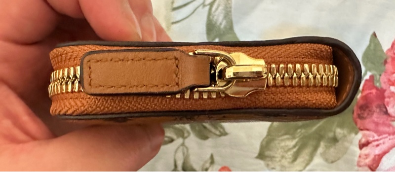 MCM Aren Visetos Original 拉鏈錢包-11