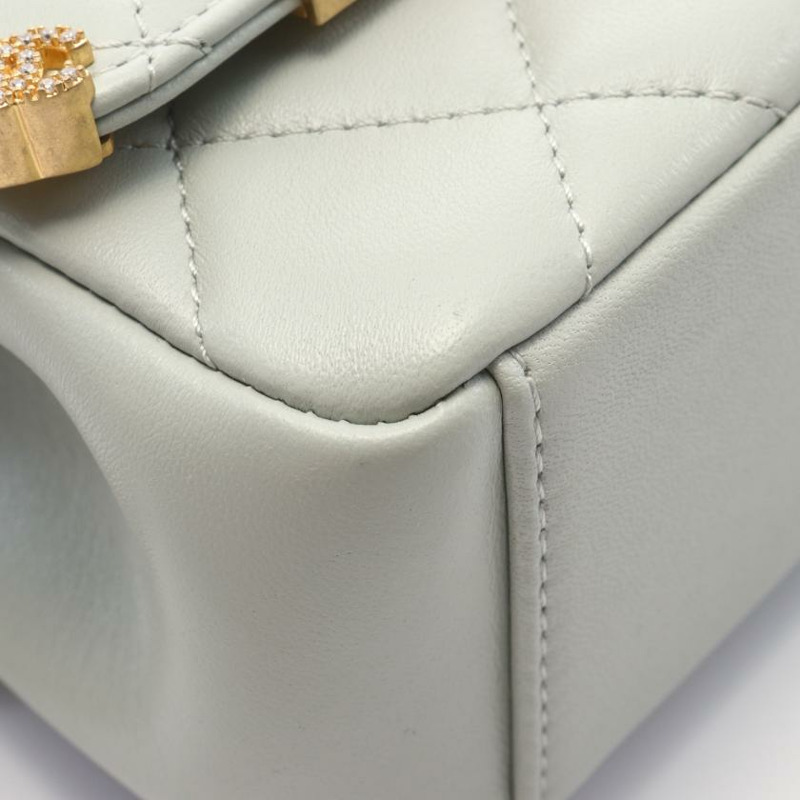 【日本直送】中古CHANEL[A]迷你 翻蓋 菱格紋 鏈條肩包 小羊皮 淺灰色 金色五金-6