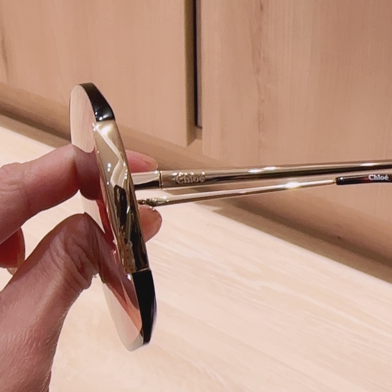 （出售）Chloe 一體成型 顯臉小墨鏡 粉咖色-4