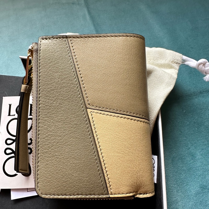 LOEWE PUZZLE雙摺短夾-2