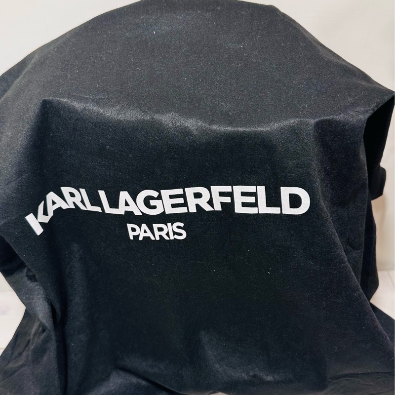 (專櫃款)KARL LAGERFELD 卡爾黑色水桶包-5